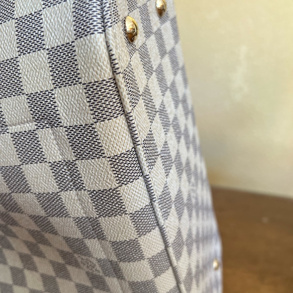 Authentic Louis Vuitton Girolata Damier Azur 2018 - Picture 7 of 12